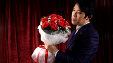 Load image into Gallery viewer, The Bouquet (Red) by Bond Lee &amp; MS Magic- Trick